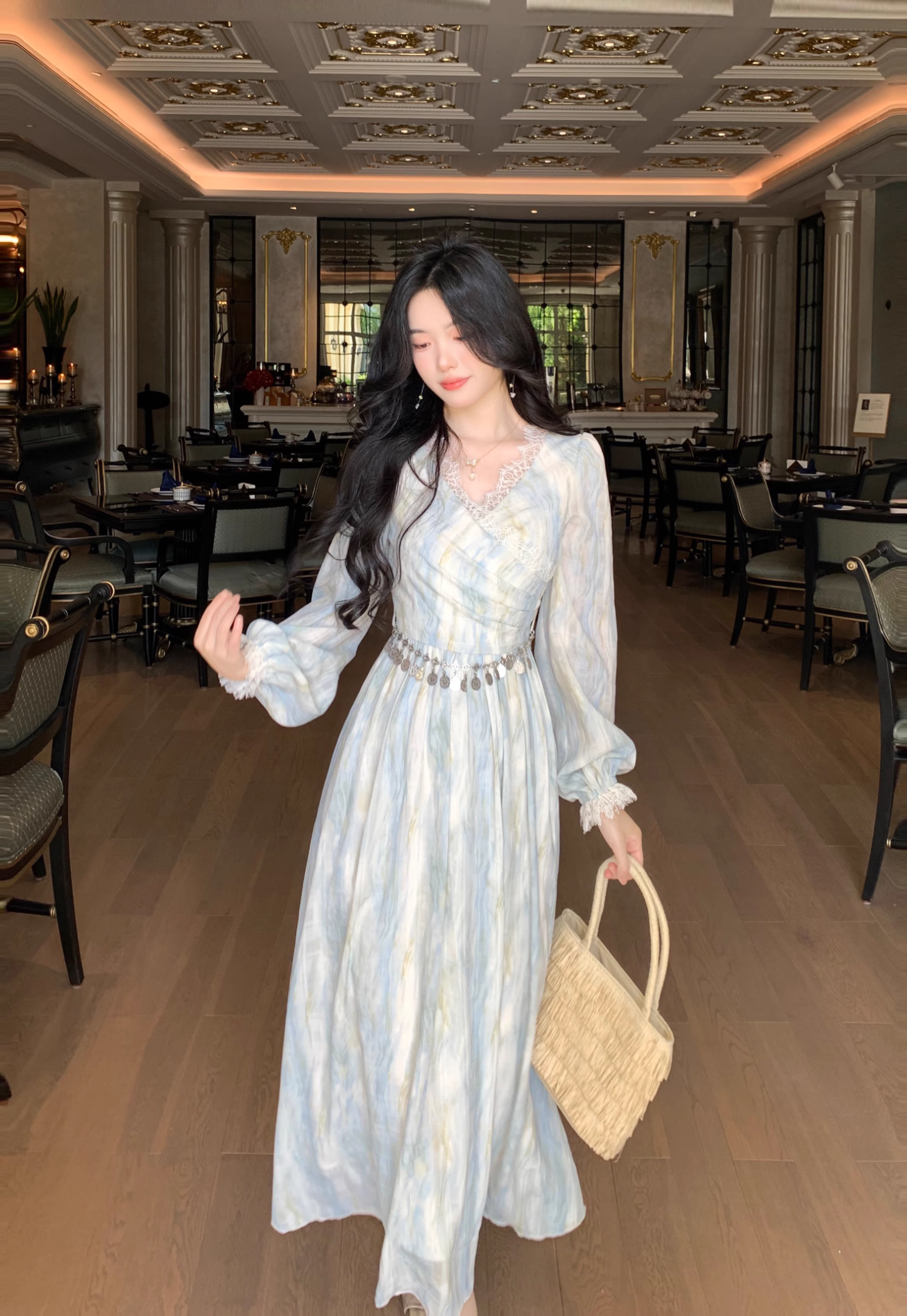 Elegant Blue Tie-Dye Lace V-Neck Long-Sleeve Party Dress Birthday Outfits YM2049