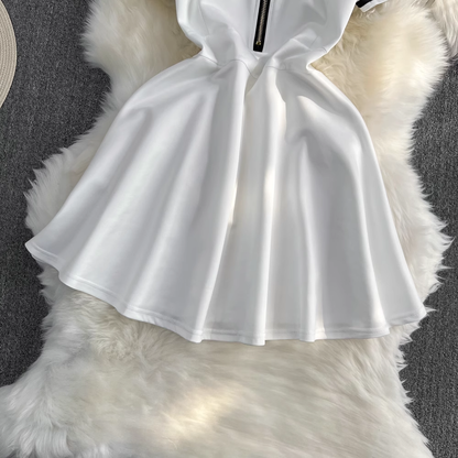 Retro short-sleeved contrasting color POLO collar A-line fluffy dress YM281