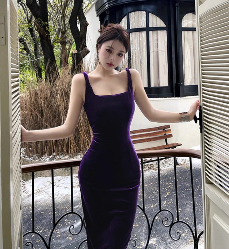 Charming Spaghetti Straps Purple Velvet Sheath Long Birthday Dress Sleeveless Holiday Dress YM2238