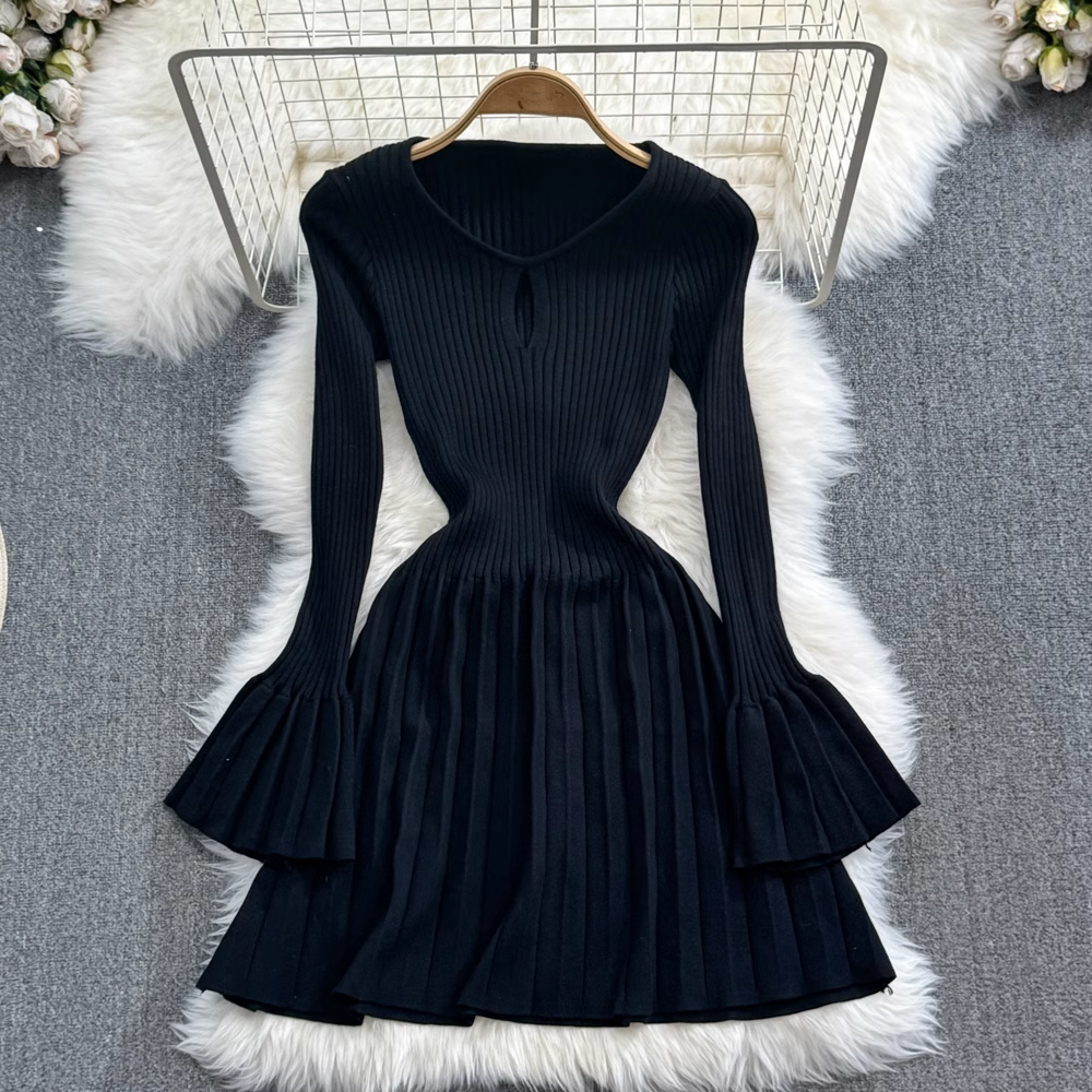 Flared  A-line pleated knit sweater dress YM964