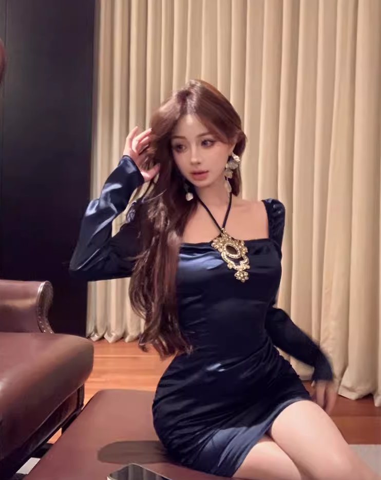 Sexy One-shoulder Halter Neck Diamond-studded Satin Short Birthday Dress Vacation Dress YM2335